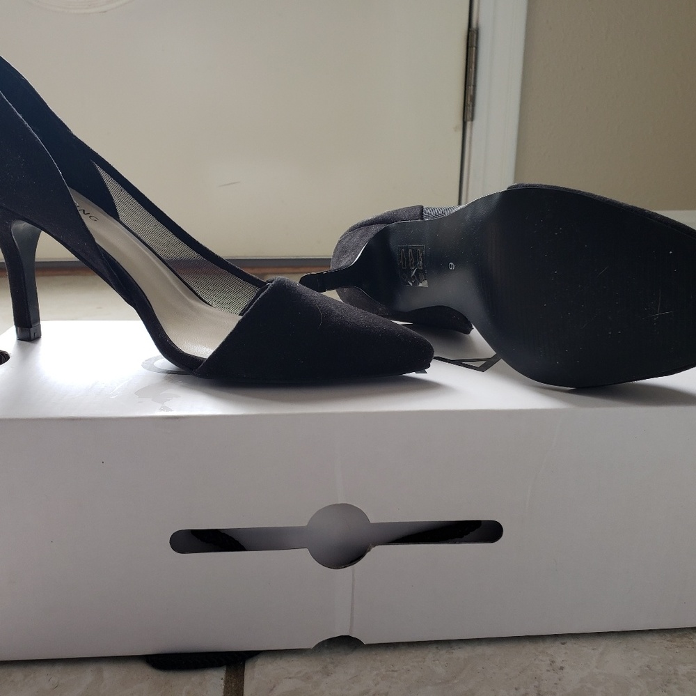 Black Suede heels NWOT